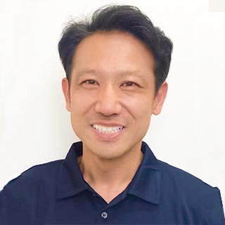 院長 岡本信